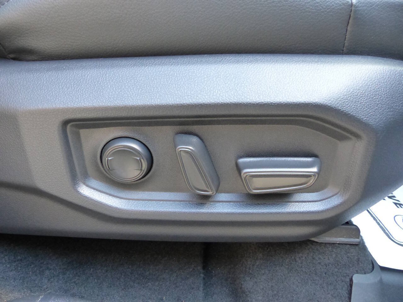 Used 2022 Toyota Tundra SR5 AWD/4WD image 62