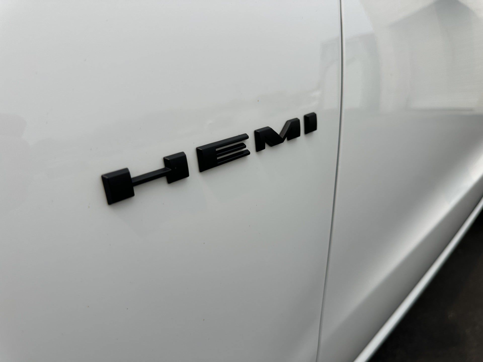 Used 2021 Dodge Durango R/T w/ Blacktop Package AWD/4WD image 9