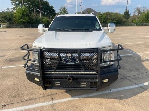 Used 2019 Ford F250 XLT w/ XLT Premium Package AWD/4WD image 2