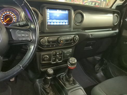 Used 2020 Jeep Gladiator Sport w/ Quick Order Package 23S AWD/4WD image 11