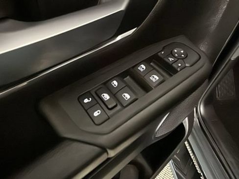 Used 2025 RAM 1500 Big Horn AWD/4WD image 10