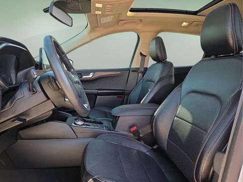 Certified 2020 Ford Escape Titanium image 14