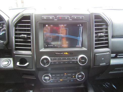 Used 2019 Ford Expedition Limited w/ Equipment Group 302A image 21