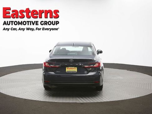 Used 2025 Toyota Camry LE FWD image 39