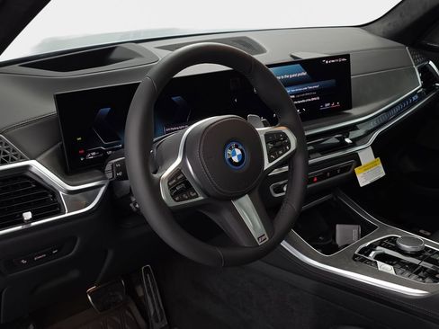 New 2026 BMW X5 xDrive50e w/ M Sport Package image 16