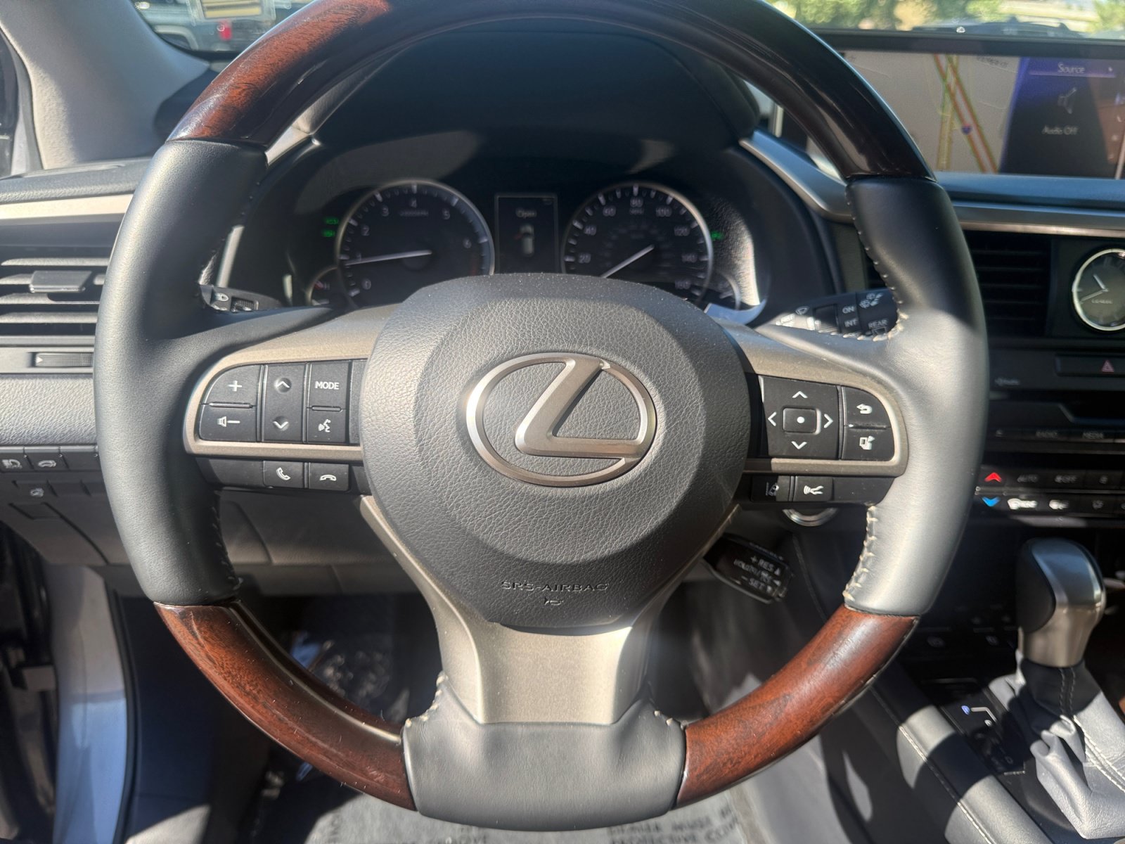 Used 2017 Lexus RX 350 AWD w/ Premium Package image 9