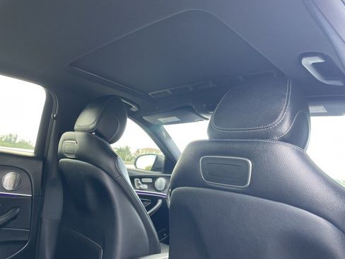 Used 2019 Mercedes-Benz E 300 4MATIC w/ Premium 1 Package image 10