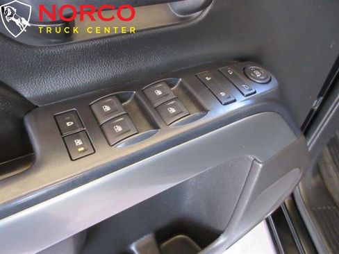 Used 2017 Chevrolet Silverado 1500 LT w/ All Star Edition image 13