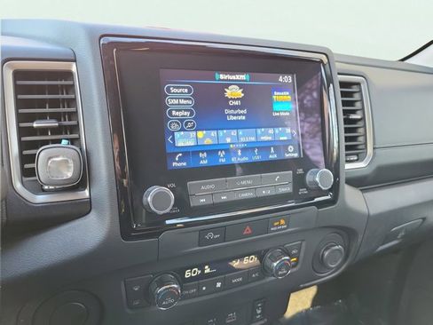 Used 2024 Nissan Frontier SV w/ SV Convenience Package image 33