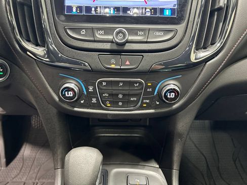 Used 2024 Chevrolet Equinox RS AWD/4WD image 23