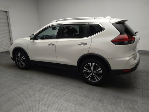 Used 2019 Nissan Rogue SV w/ Sun & Sound Touring Package AWD/4WD image 3
