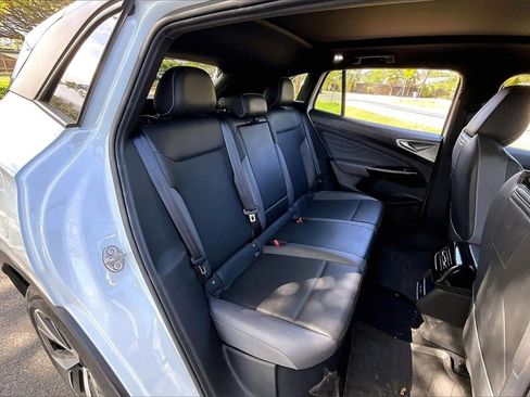 Used 2023 Volkswagen ID.4 Pro S image 29