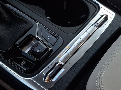 New 2025 Kia Carnival SX Prestige image 22