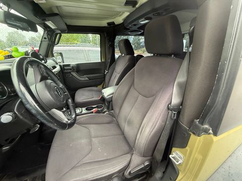 Used 2013 Jeep Wrangler Sport AWD/4WD image 7