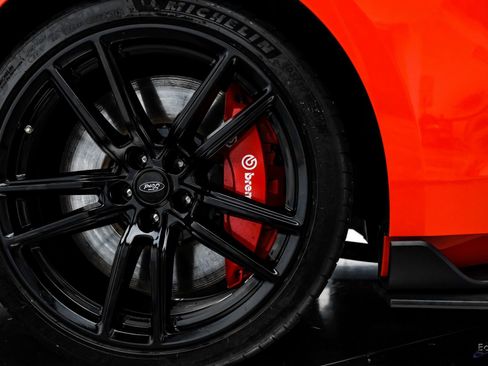 Used 2022 Ford Mustang Shelby GT500 w/ Technology Package image 93