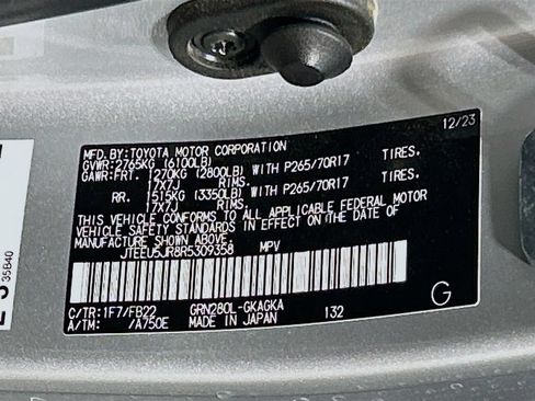 Used 2024 Toyota 4Runner SR5 RWD image 28