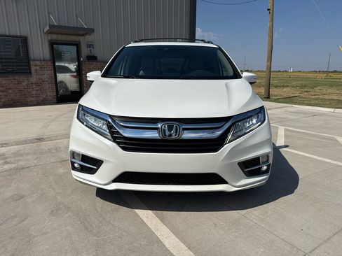 Used 2018 Honda Odyssey Elite image 7