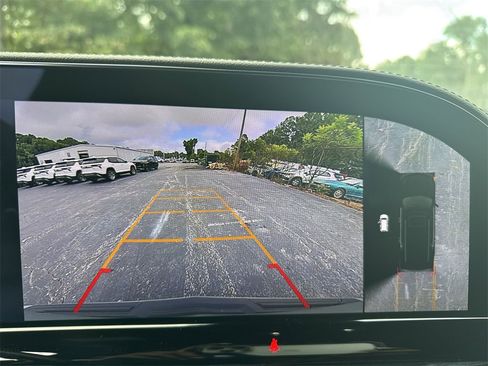 Used 2023 Cadillac Escalade ESV V image 28