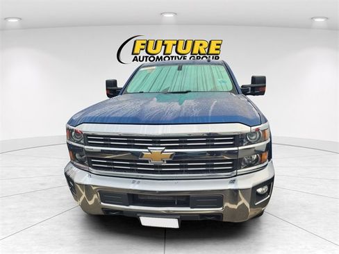 Used 2016 Chevrolet Silverado 2500 LT w/ LT Convenience Package image 2