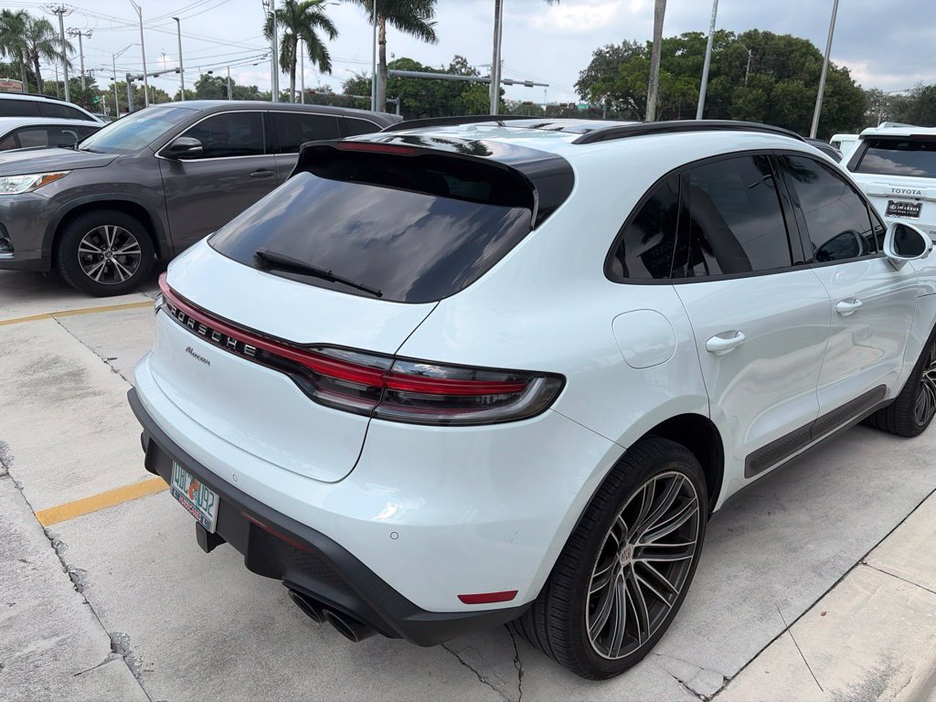 Used 2024 Porsche Macan AWD/4WD image 5