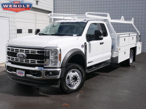 New 2025 Ford F550 4x4 SuperCab Super Duty image 1