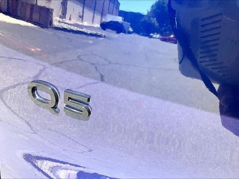 Used 2025 Audi Q5 Premium w/ Convenience Package AWD/4WD image 24