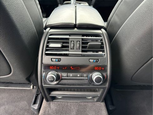 Used 2014 BMW 750i RWD image 40