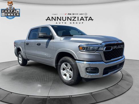 Used 2025 RAM 1500 Big Horn AWD/4WD image 7
