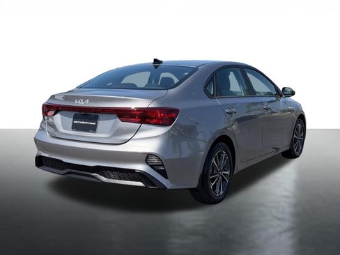 Certified 2024 Kia Forte LXS w/ LXS Technology Package FWD image 8