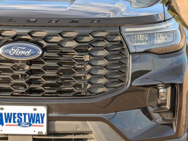 Used 2025 Ford Explorer ST-Line RWD image 9