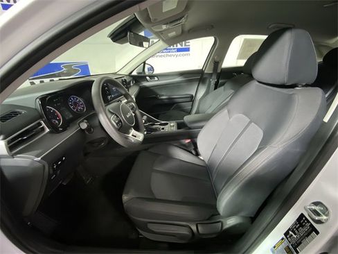 Used 2023 Kia K5 LXS image 23