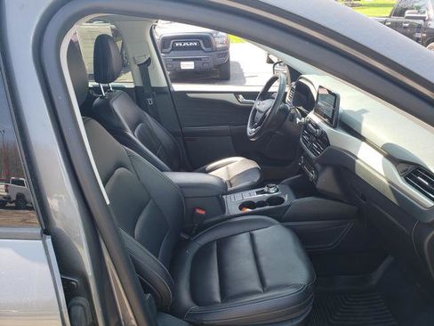 Used 2021 Ford Escape SEL w/ Technology Package image 16