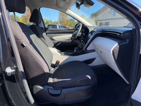 Used 2022 Hyundai Tucson SE image 11