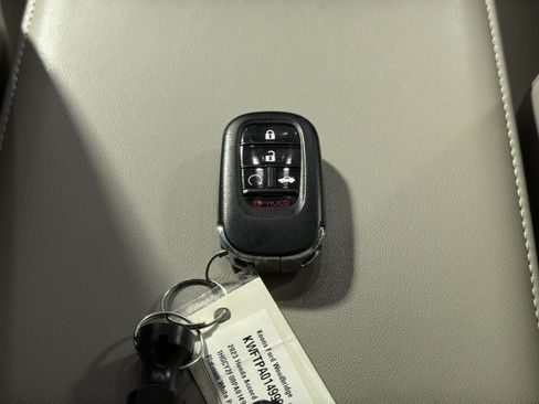Used 2023 Honda Accord Touring image 35