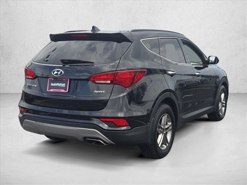 Used 2017 Hyundai Santa Fe Sport FWD image 5