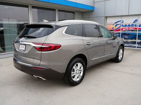 Used 2018 Buick Enclave Premium w/ Trailering Package AWD/4WD image 37