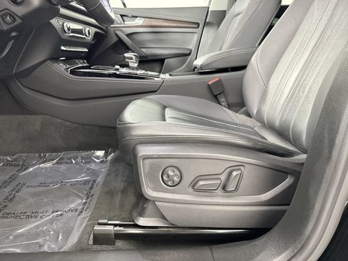 Used 2023 Audi Q5 2.0T Premium Plus w/ Premium Plus Package AWD/4WD image 27