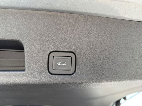 Used 2026 GMC Acadia Denali w/ Super Cruise Package image 26