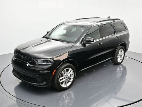 Used 2024 Dodge Durango GT image 32