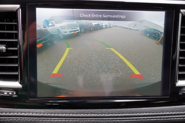 Certified 2024 Chrysler Pacifica Limited FWD image 39