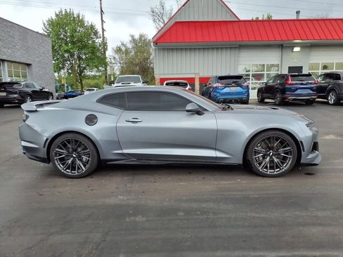 Used 2019 Chevrolet Camaro ZL1 image 6
