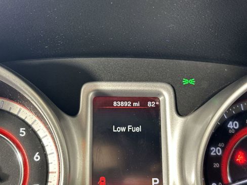 Used 2017 Dodge Journey SE image 15