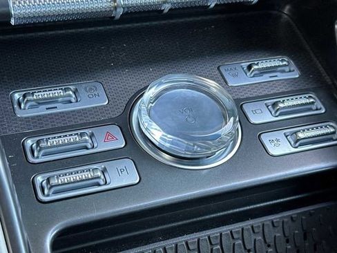 Used 2024 Lincoln Nautilus Premier w/ Equipment Group 102A image 19