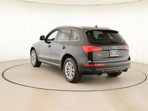 Used 2015 Audi Q5 2.0T Premium Plus w/ Technology Package image 4