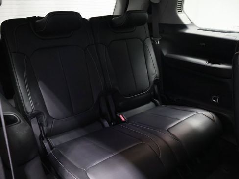 Certified 2022 Jeep Grand Cherokee L Limited image 23