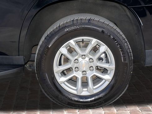 Used 2025 Chevrolet Tahoe LT AWD/4WD image 41