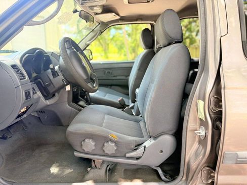 Used 2004 Nissan Xterra XE image 11