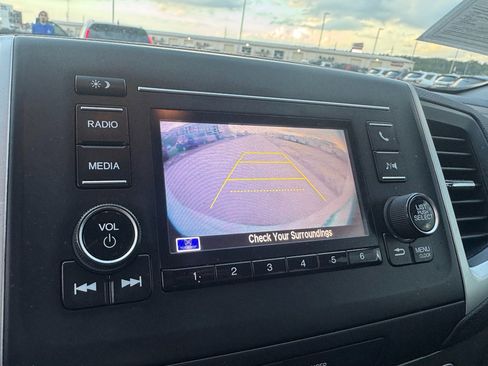 Certified 2017 Honda Pilot LX image 17