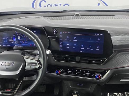 Used 2025 Chevrolet Equinox RS w/ Safety and Technology Package AWD/4WD image 19
