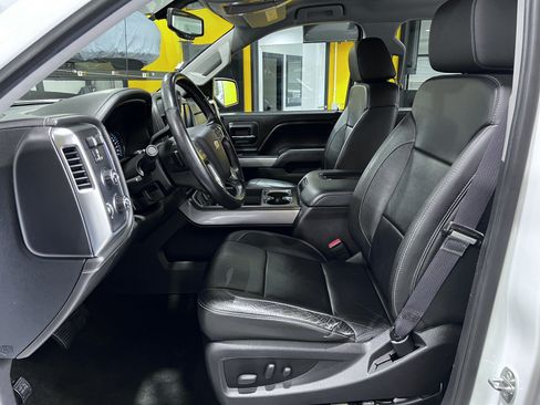Used 2017 Chevrolet Silverado 1500 LTZ Z71 w/ LTZ Plus Package AWD/4WD image 15
